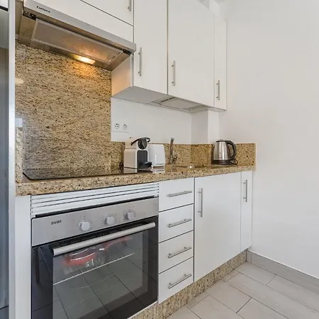 Apartament 303. Modern, Sunny Ifonche With Wifi *