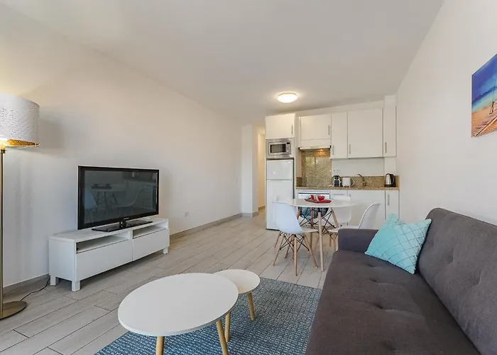 Apartment 303. Modern, Sunny Ifonche With Wifi Costa Adeje (Tenerife)