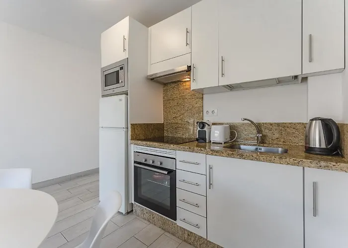 Apartment 303. Modern, Sunny Ifonche With Wifi Costa Adeje (Tenerife)